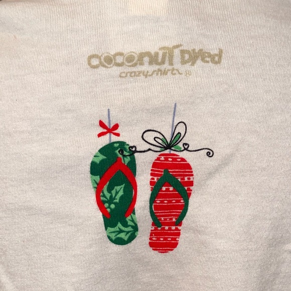 Hawaiian Merry ChristmasTee NWOT - Picture 5 of 9